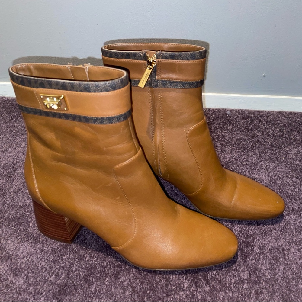 Michael Kors tan booties